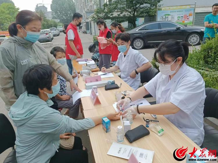 潍坊护理职业学院:健康服务进社区 服务居民零距离
